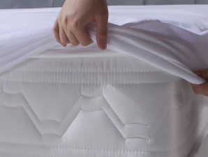 Κάλυμμα Στρώματος Υπέρδιπλο Αδιάβροχο Dimcol Με Φούστα Ύφασμα White